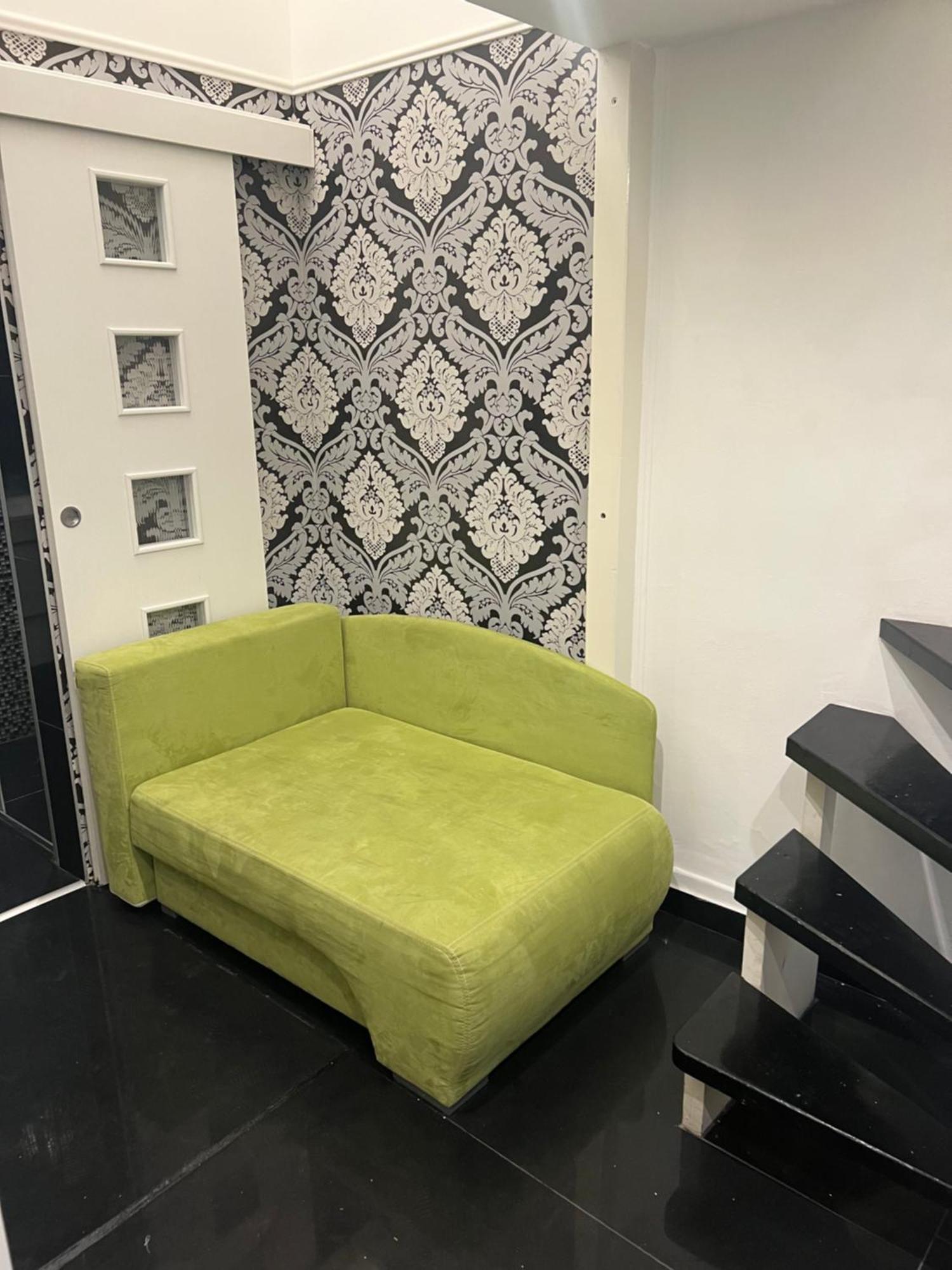 Fashion Street Mini Apartment *